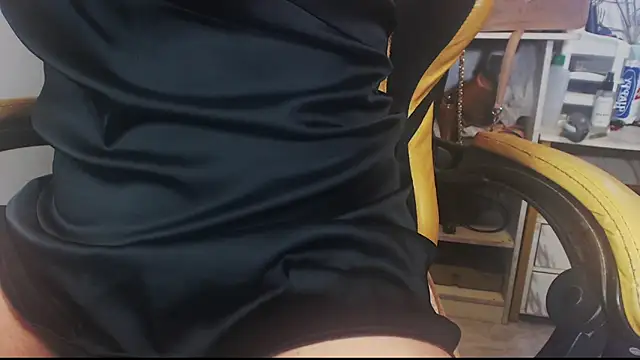 hugecockyurikaa online show from 12-22-25, 10:12