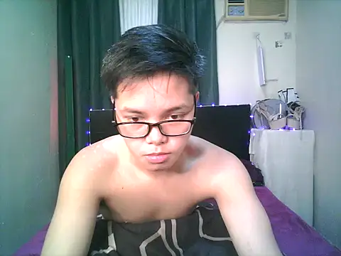 hot babyboy26 online show from 10-19-25, 08:15