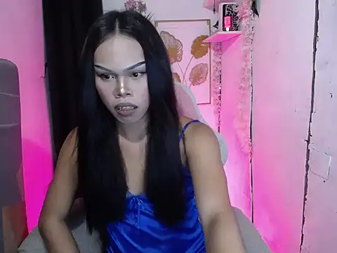 Snapshot of ella_foxtrot chatting on 05-25-26, 05:02 ella foxtrot online show from 05-25-26, 05:02
