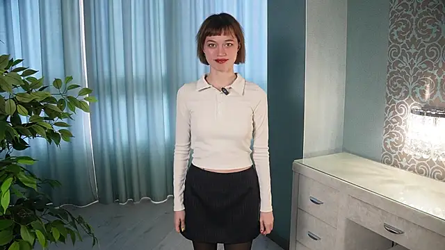 PaulaDauge online show from 10-04-25, 03:04