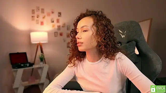 Snapshot of branchwithflowerss chatting on 10-10-25, 11:53 branchwithflowerss online show from 10-10-25, 11:53