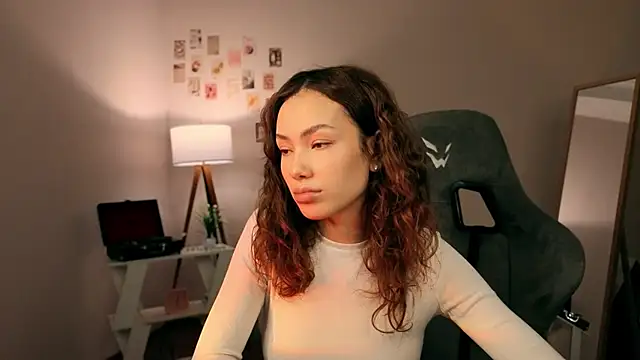 Snapshot of branchwithflowerss chatting on 12-01-25, 11:37 branchwithflowerss online show from 12-01-25, 11:37