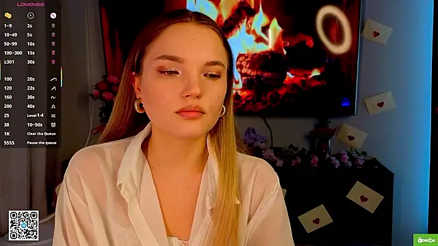 JulieLupo online show from 02-18-26, 06:09