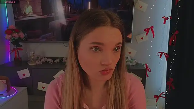 JulieLupo online show from 03-21-26, 06:40