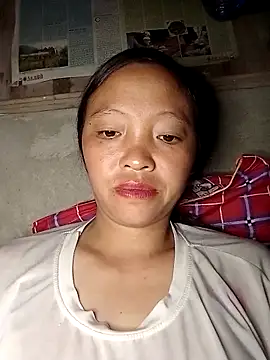 Snapshot of Minkine022 chatting on 10-17-25, 08:44 Minkine022 online show from 10-17-25, 08:44