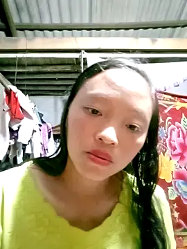 Snapshot of Minkine022 chatting on 10-19-25, 09:10 Minkine022 online show from 10-19-25, 09:10