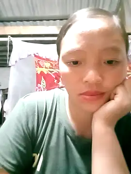 Snapshot of Minkine022 chatting on 10-21-25, 10:27 Minkine022 online show from 10-21-25, 10:27