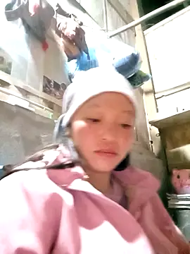 Minkine022 online show from 11-18-25, 09:08