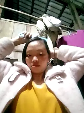 Minkine022 online show from 11-24-25, 06:51