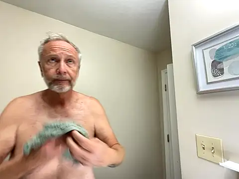 Snapshot of ApolloThrust chatting on 11-03-25, 01:23 ApolloThrust online show from 11-03-25, 01:23