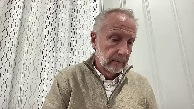 Snapshot of ApolloThrust chatting on 11-29-25, 02:47 ApolloThrust online show from 11-29-25, 02:47