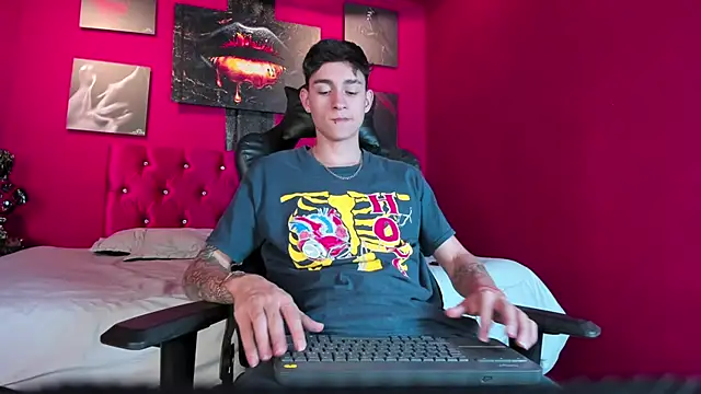 LukeSavagge online show from 10-28-25, 09:50