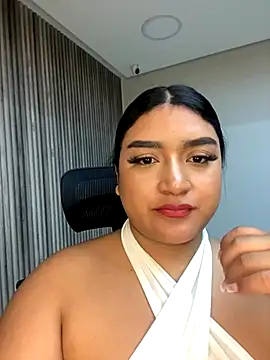 AryRose  online show from 10-28-25, 12:09