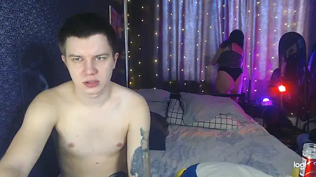 Snapshot of Mark_and_Wendy chatting on 12-18-25, 05:46 Mark and Wendy online show from 12-18-25, 05:46