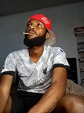 Snapshot of FreakyKaigrey chatting on 12-15-25, 01:04 FreakyKaigrey online show from 12-15-25, 01:04