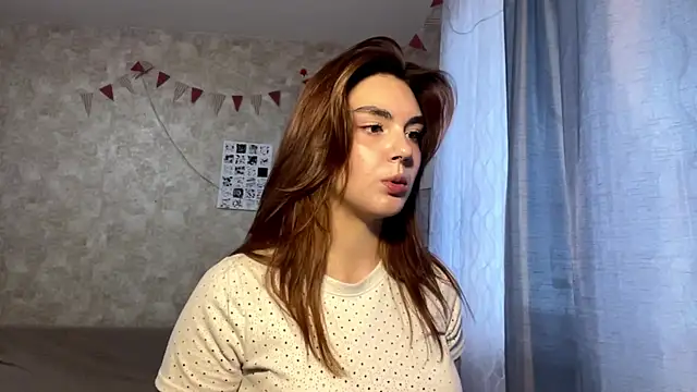 TeresitaLish online show from 10-10-25, 02:05