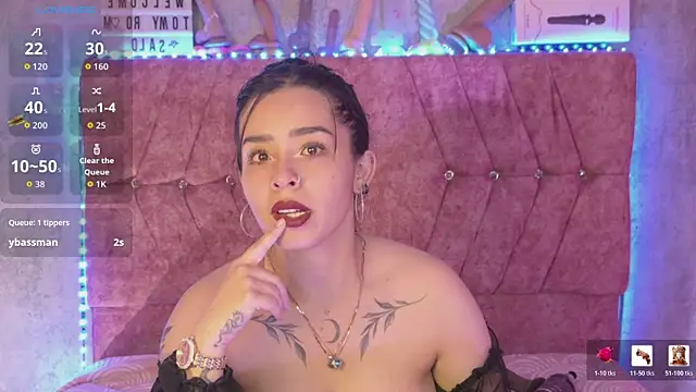 Mia lopez 1 online show from 06-10-26, 08:24