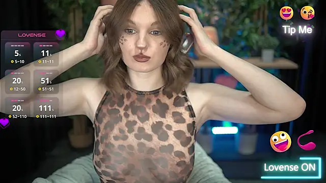 xoxo molly online show from 10-31-25, 08:10