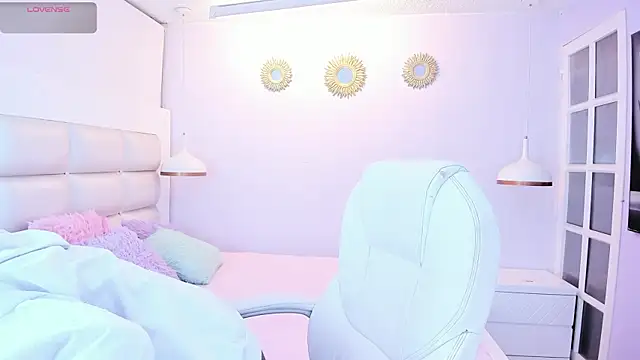 Hottie Guy online show from 11-08-25, 06:07