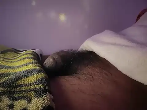 Snapshot of Devils_dad chatting on 12-14-25, 11:09 Devils dad online show from 12-14-25, 11:09