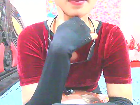 night queeen7 online show from 11-18-25, 06:34