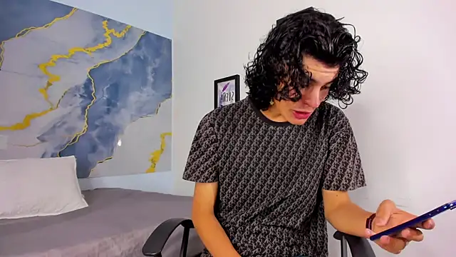 Oliver Millerss online show from 10-16-25, 07:37