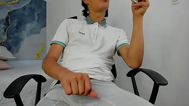 Oliver Millerss online show from 10-21-25, 07:14