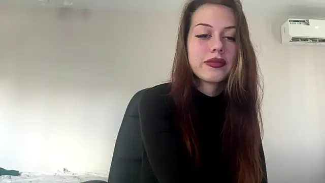 Snapshot of Nayra_flash chatting on 10-21-25, 10:27 Nayra flash online show from 10-21-25, 10:27