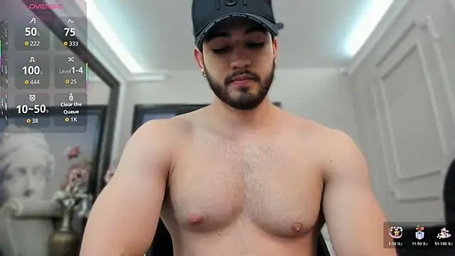 Snapshot of ElianKeiser chatting on 10-31-25, 12:17 ElianKeiser online show from 10-31-25, 12:17