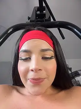 ArieliciousXXX online show from 04-18-26, 07:58