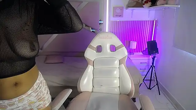 Charlotte ebony  online show from 10-16-25, 01:01