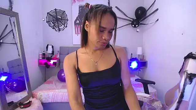 ingrid03 taffur online show from 10-22-25, 07:57