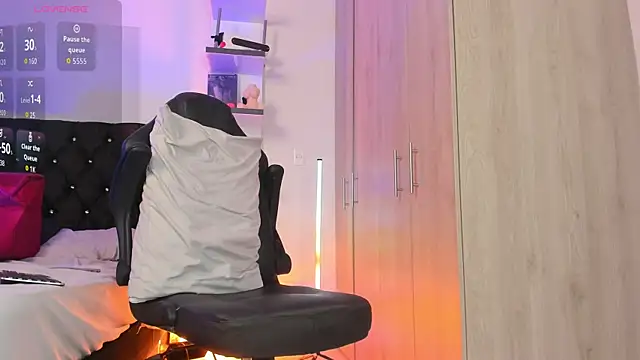 Snapshot of _Duriel chatting on 02-12-26, 09:10 Duriel online show from 02-12-26, 09:10