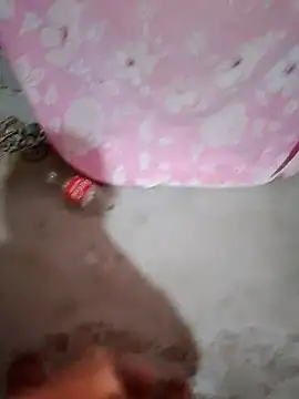 Snapshot of Ronald_ban chatting on 10-10-25, 09:58 Ronald ban online show from 10-10-25, 09:58