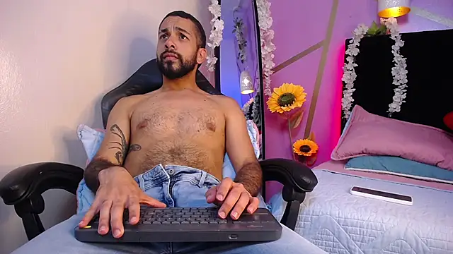 Lobo sex21 online show from 11-04-25, 07:57