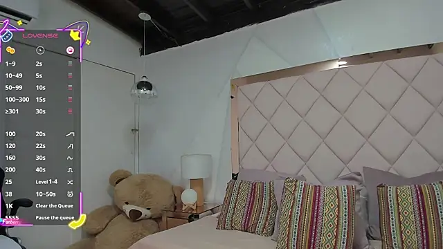 maddie greyy online show from 10-06-25, 04:04