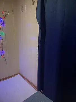 allnaturalmermaid online show from 12-17-25, 11:00