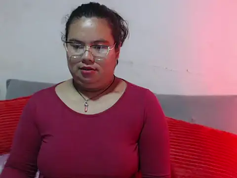 Charlotte Rot2 online show from 10-04-25, 02:37