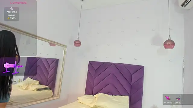 Snapshot of Nahomycarterr chatting on 11-15-25, 07:43 Nahomycarterr online show from 11-15-25, 07:43