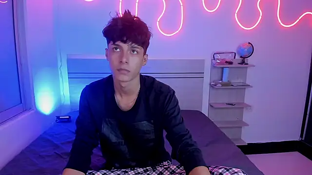 luccas ferreira online show from 11-16-25, 07:08