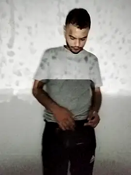 Snapshot of dirty_thinking chatting on 10-06-25, 01:47 dirty thinking online show from 10-06-25, 01:47