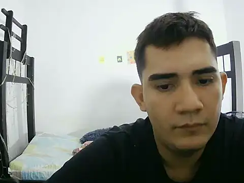 camilowhite 1 online show from 10-08-25, 06:27