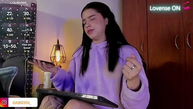 Snapshot of gabriiieela_ chatting on 10-23-25, 09:13 gabriiieela online show from 10-23-25, 09:13