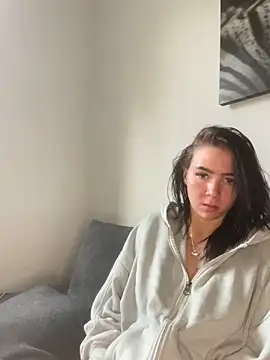 YoungZoexx online show from 12-19-25, 12:12