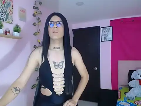 verodivinequeen  online show from 10-09-25, 09:57