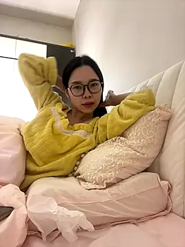 Snapshot of taotaobo chatting on 12-02-25, 02:45 taotaobo online show from 12-02-25, 02:45