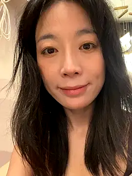 Snapshot of yourkeer chatting on 10-12-25, 11:09 yourkeer online show from 10-12-25, 11:09