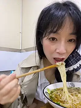 Snapshot of yourkeer chatting on 10-19-25, 09:10 yourkeer online show from 10-19-25, 09:10