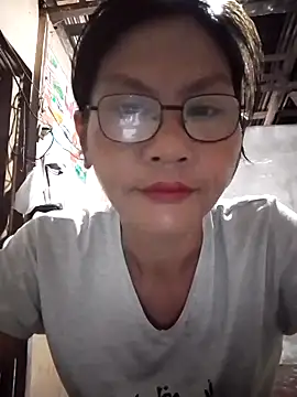 Snapshot of Sexiestmom_89 chatting on 10-08-25, 06:49 Sexiestmom 89 online show from 10-08-25, 06:49