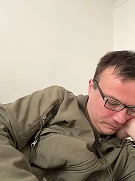 viktor1992-1-1 online show from 02-23-26, 01:41